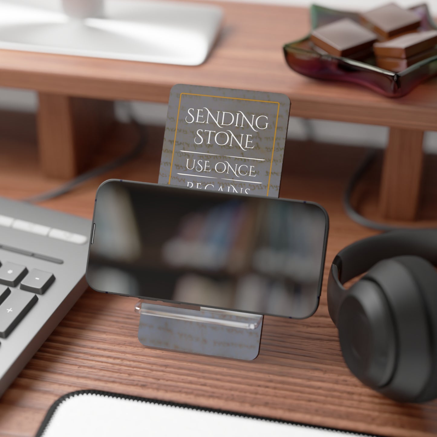 Sending Stone Smartphone Display Stand - Pale Parchment